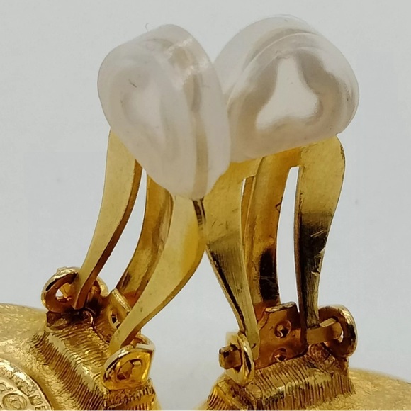 Chanel Tiger Eyes Earrings - Picture 7 of 8